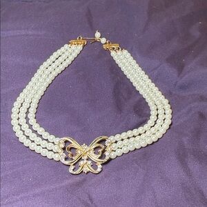 Avon NR Gold and Cream Pearl Necklace 3 strand butterfly Jackie O